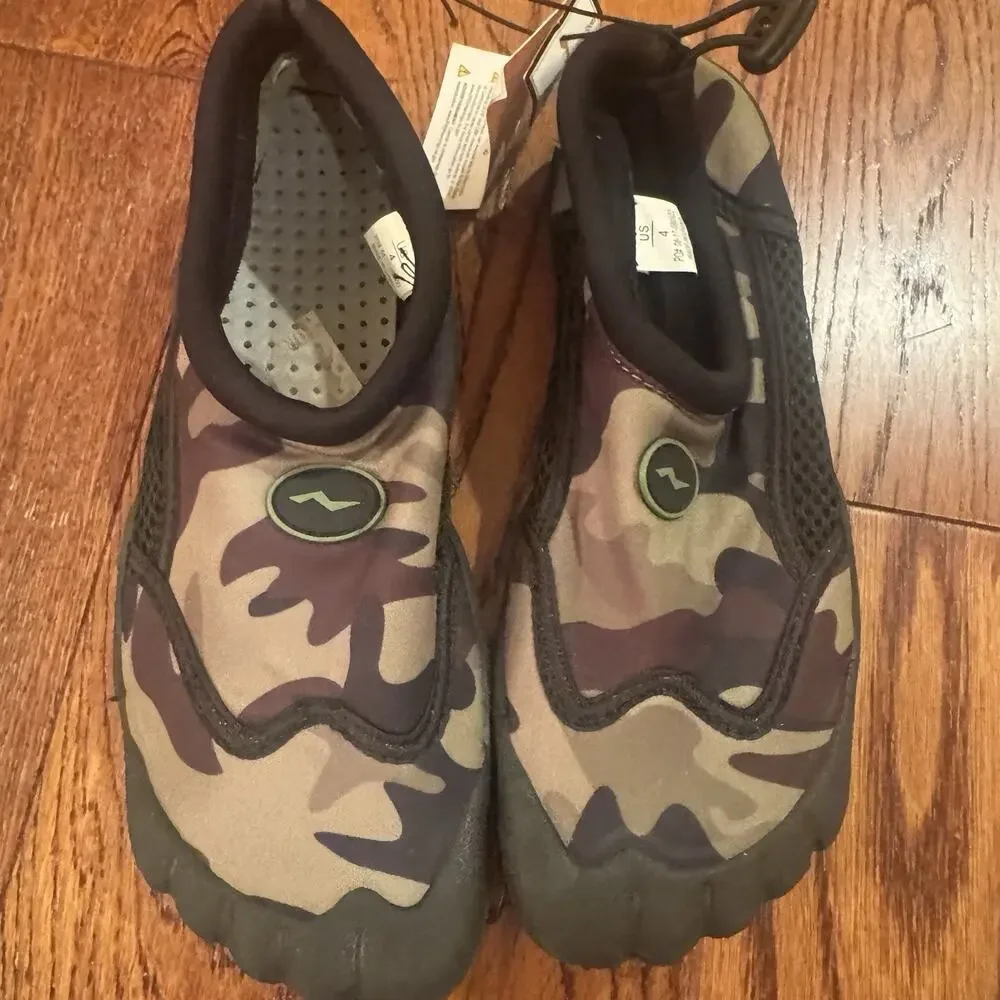 NEW Norty Kids Camo Skeletoe Water Shoes Boys Size 4 Slip-On Aqua Socks Unisex
